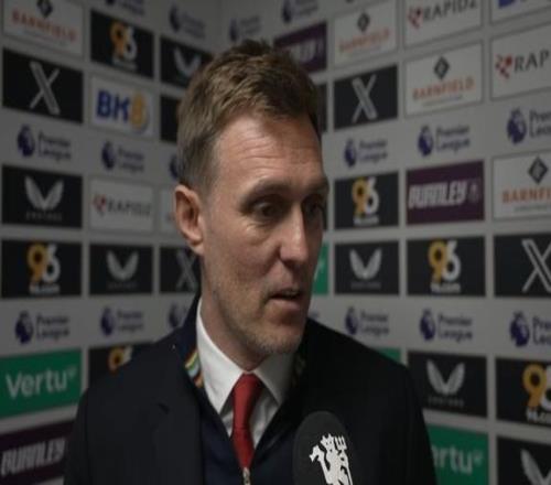 弗莱彻:今天要拿出一场曼联式的表现,努力踢出进攻性的足球