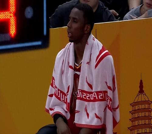 拒绝爆冷,夺冠热门险胜倒数球队,潘江赛后称赞一人