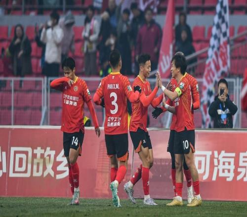 瑞典国脚后还有大鱼!辽宁铁人提高报价,接近签巴甲500万欧飞翼