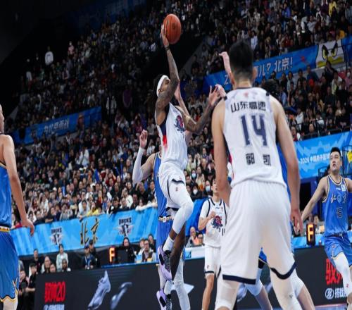 遭山东绝杀北京输在哪许利民甩锅赵睿,京迷怒批陈盈骏:没脑子