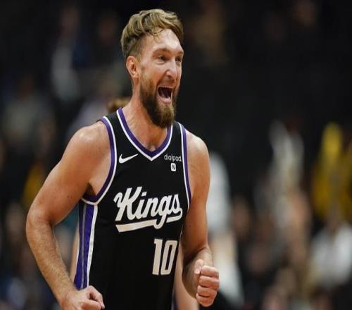 猛龍報(bào)價(jià)小薩博尼斯被國(guó)王拒絕小薩博尼斯在國(guó)王能待多久