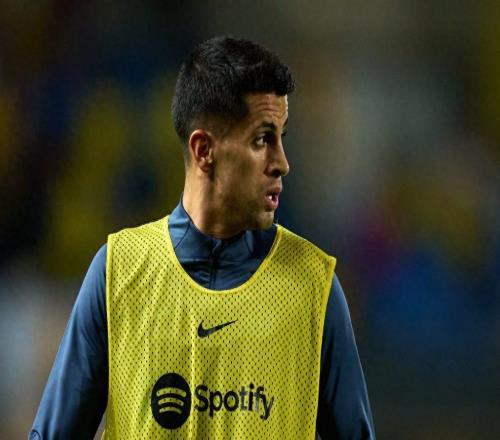 不去沙特了,坎塞洛会在巴塞罗那静候队友凯旋