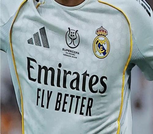 阿斯:皇马在与阿联酋航空、阿迪达斯等合作伙伴谈判续约