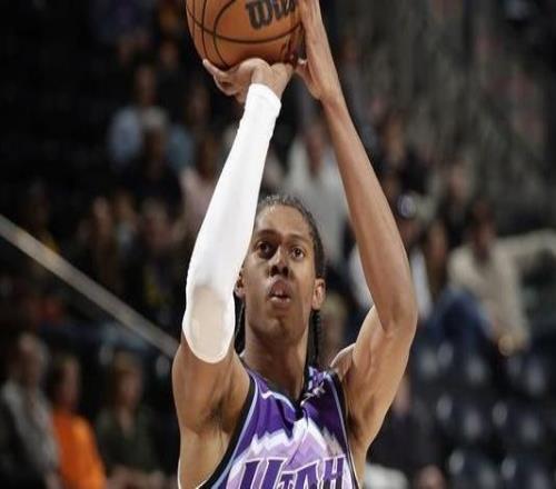 科迪威廉姆斯整場(chǎng)比賽正負(fù)值60！創(chuàng)聯(lián)盟歷史最低紀(jì)錄