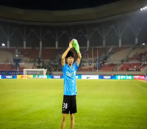 三位當(dāng)打國腳確定參加津門虎冬訓(xùn)時(shí)間！未來將挑大梁，值得期待