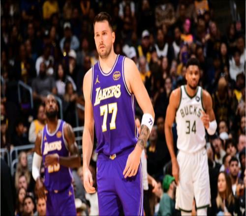 98117！這是湖人關(guān)鍵時刻的改變，除了雄鹿，他們最后5分鐘無敵