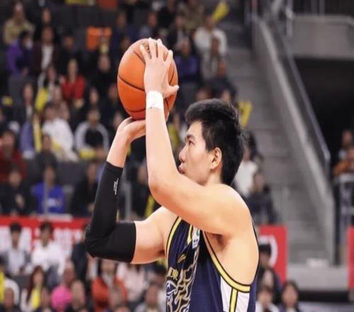 廣東大勝同曦！焦泊喬暴走，三外集體打鐵，郭昊文啞火！