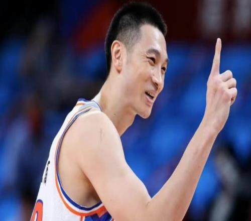 CBA最新消息!新疆男篮大将赛季报销,广州裁掉托马斯