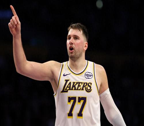 东契奇你太狠了，签1.6亿，还创造历史第一纪录，却被喷球队毒药