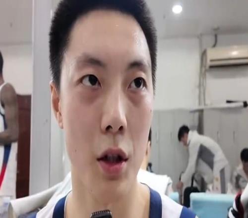 勝同曦更衣室采訪！焦泊喬胡明軒親承逐漸提狀態(tài)，前者仍在找不足