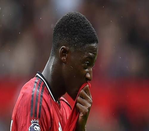 罗马诺:梅努前往那不勒斯的可能性已经很低,转会没有进展