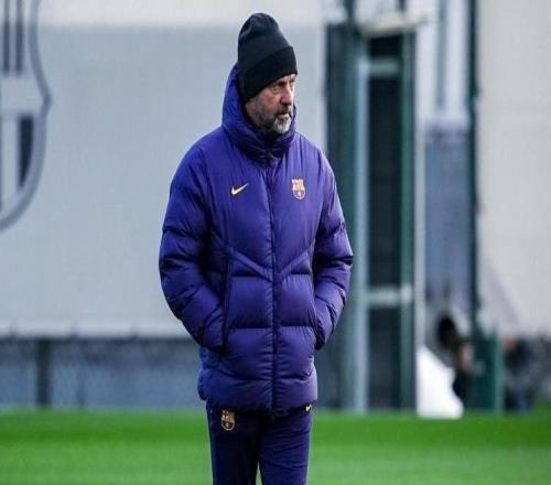 世体：拉菲尼亚因旧伤缺席今日合练但无大碍德罗没有参加