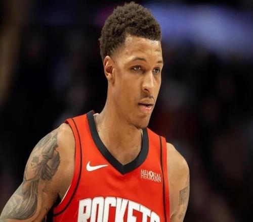 重返西部第五！杜兰特28+10，史密斯18+7救赎，雨姐9+7+4该首发了