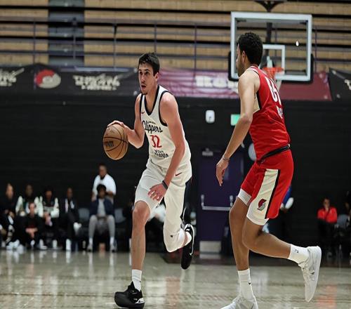 又一次爆砍高分！快船二队锋线新秀最近一段时间的状态明显提升了