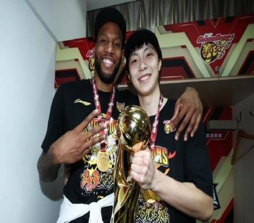 重返职业赛场！广东男篮传奇外援威姆斯加盟NBL河南焦作文旅