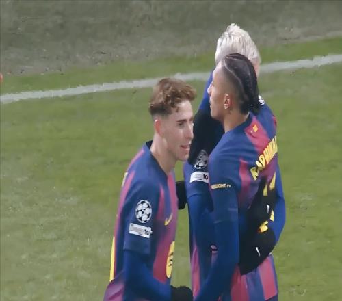 莱万乌龙、佩德里伤退!欧冠关键战:巴萨惊险逆袭,赛后揪心爆料