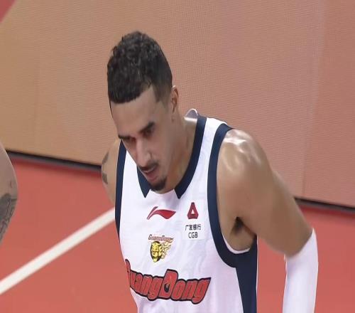 不打了!广东强力外援确认下家,朱芳雨彻底失去“后路”!