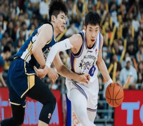 这就是国家队后卫全场8分垃圾时间刷6分,球迷:刷分也刷不明白