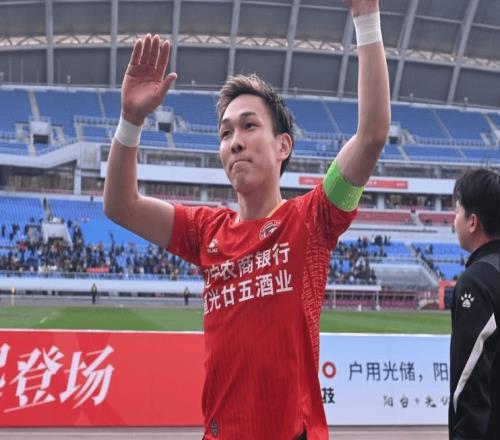 惊天反转!28岁日本外援正式回归辽宁踢中超13天前官宣加盟延边