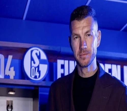 哲科:有人说我疯了,但我没有,我对沙尔克充满渴望