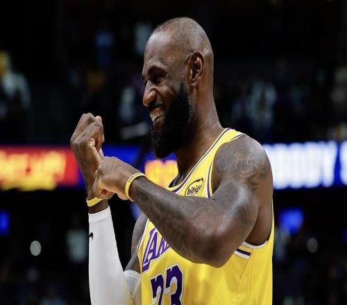 Shams:詹姆斯目前专注高尔夫,比赛以外的篮球事儿他已不关心