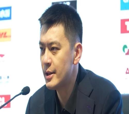 输山东发布会!杨鸣与莫兰德直指关键球问题,但满意球队发挥!
