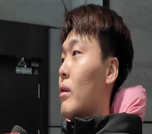 首钢备战德比!双方暖心互动,3伤员或复出,2内缺席,赵睿谈恢复