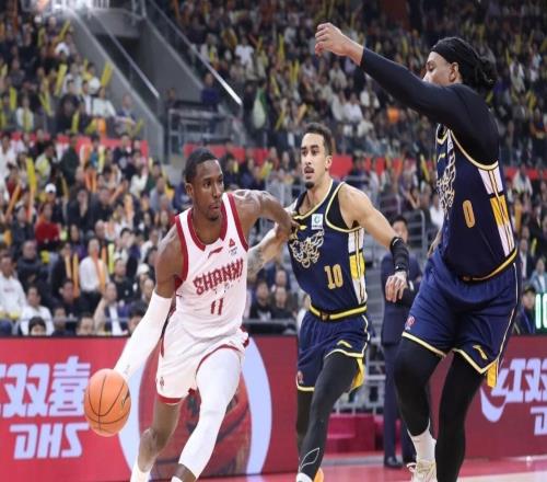 多人流血伤退!广东男篮顶住压力,击败山西队!