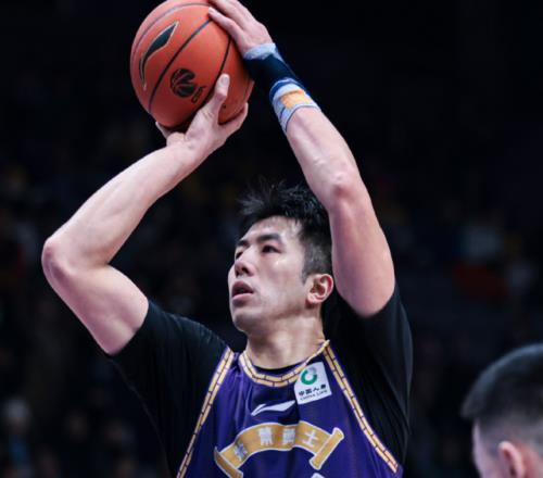 连克北京吉林!2连胜北控强势反弹内线大腿复活,张庆鹏帅位稳了