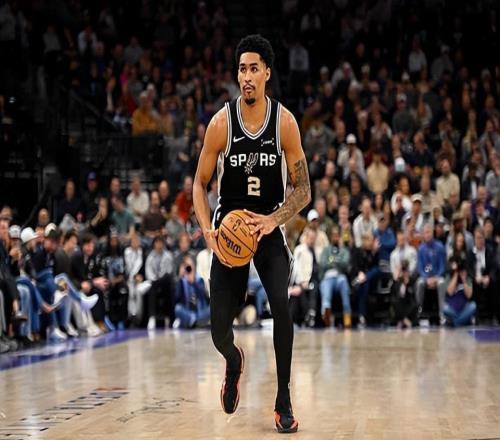 不断冲击火箭内线！马刺榜眼郎竟然成为了决定比赛走势的关键人物