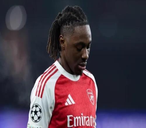 赖特:有埃泽这样擅长自由发挥的球员,阿尔特塔会做出改变的