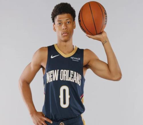 敢和多尔特叫阵的鹈鹕年轻新秀费尔斯到底是什么来头