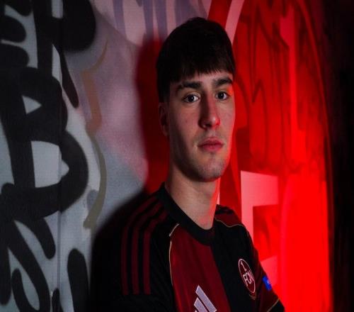 官方:拜仁19岁中场哈维尔费尔南德斯租借加盟纽伦堡