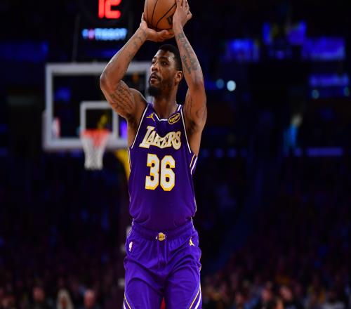 湖人防守与空间问题显现东詹与斯玛特成关键目标_NBA直播