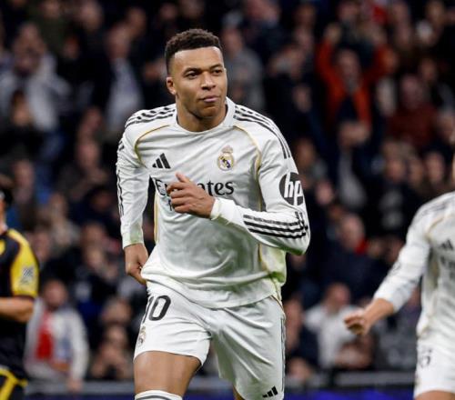 姆巴佩点射绝杀,西媒疯狂嘲讽皇马:赢球靠许愿,禁区乞讨拿3分