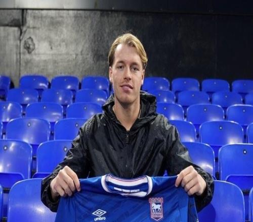 官方:切尔西19岁前锋拉纳姆租借加盟伊镇,球员将加入U21队