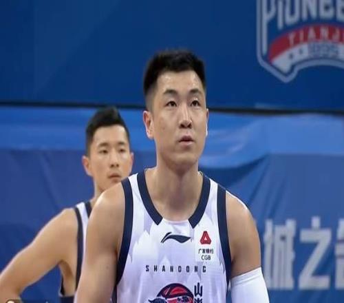 落后22分差点逆转！山东爆冷负鱼腩，全毁在一人之手，邱彪憋屈啊
