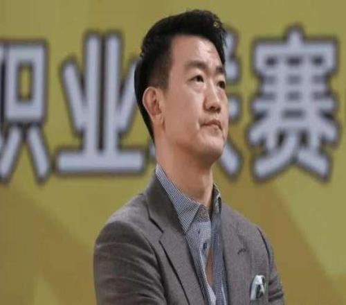 唉!26投8中,三分18中4,场上一顿胡扔,44岁少帅,根本管不了他