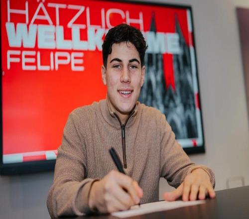 官方：拜仁18岁中场查韦斯租借加盟科隆，含买断选项