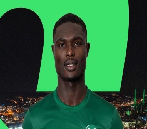 官方：沃尔夫斯堡签下巴塞尔后卫阿杰蒂据悉转会费950万欧