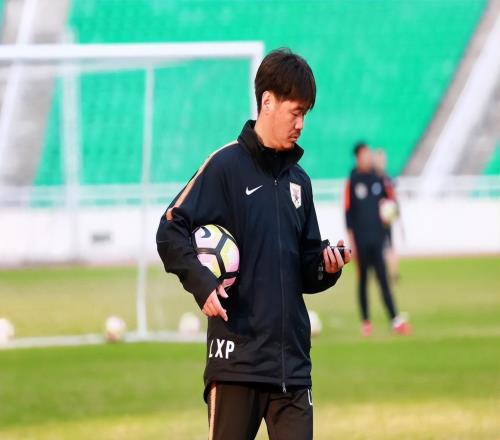 李霄鹏为何从海牛下课后,至今都没有找好新东家,背后原因找到了