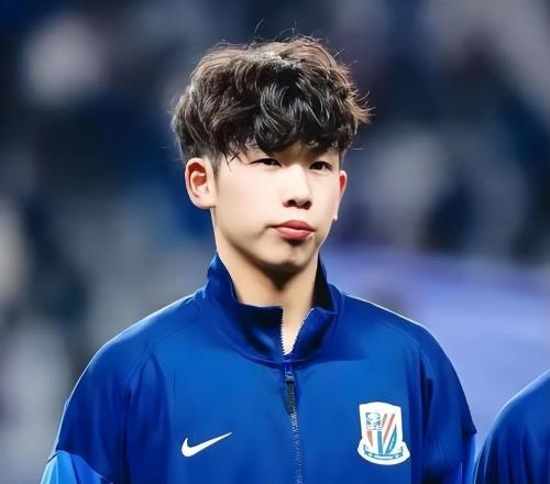 上港指挥官位置迎来强援,第二阶段冬训将现身,曾在西亚表现不俗