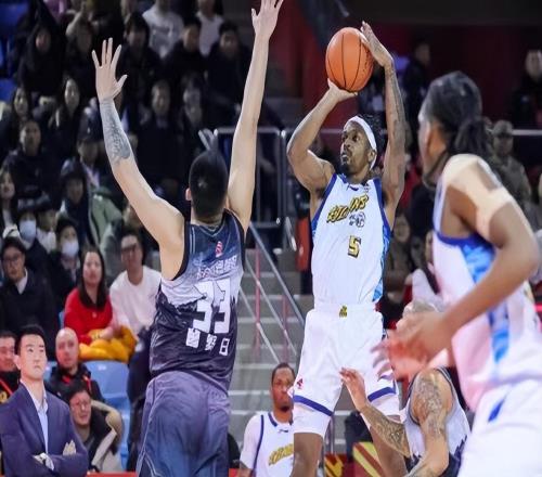 CBA排名一夜大变!吉林爆冷,广厦第4败,天津10196力克山东