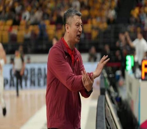 中国男篮拒绝三连败！全力战胜日本队，阵容大调整，央视直播