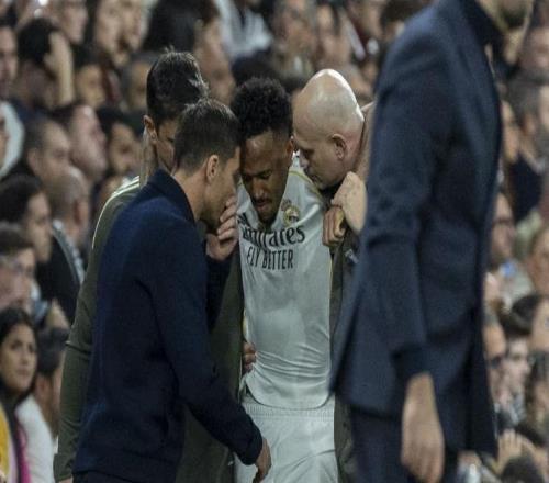 世体：皇马后防线人员非常短缺，但冬窗不买后卫令人意外