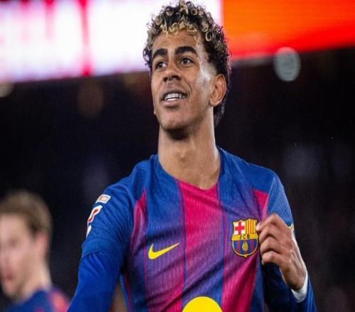 亚马尔破僵局阿劳霍头槌,巴萨21阿尔瓦塞特,卫冕冠军晋级四强