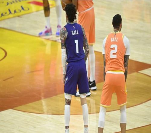 骑士与黄蜂商讨交易,力图让拉梅洛鲍尔和朗佐鲍尔兄弟联手