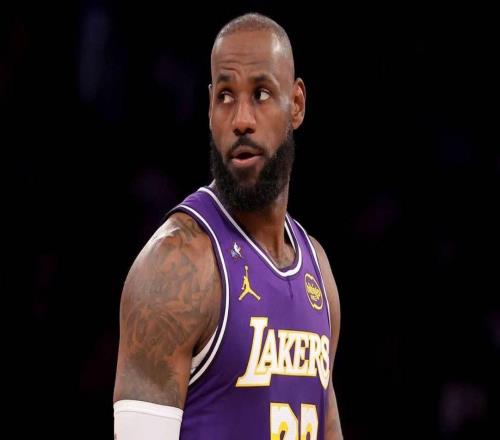 湖人传闻:勒布朗詹姆斯今夏即将分手,因东契奇和珍妮巴斯