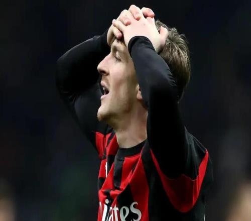 跟队记者:萨勒马克尔斯还会继续缺阵,无缘出战比萨