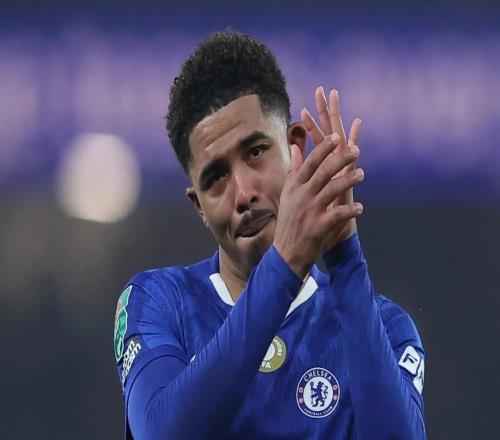 输球后福法纳落泪,默森:他应该哭,因为他们根本没拼过